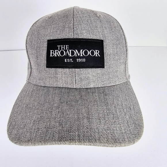 NEW- The Broadmoor Colorado Springs Resort Golf Hat Snap Closure- Gray - Picture 1 of 6